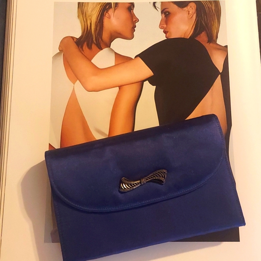 Super rare htf Gucci clutch, blue satin w/ rhinestones, 50's vintage, GVC!